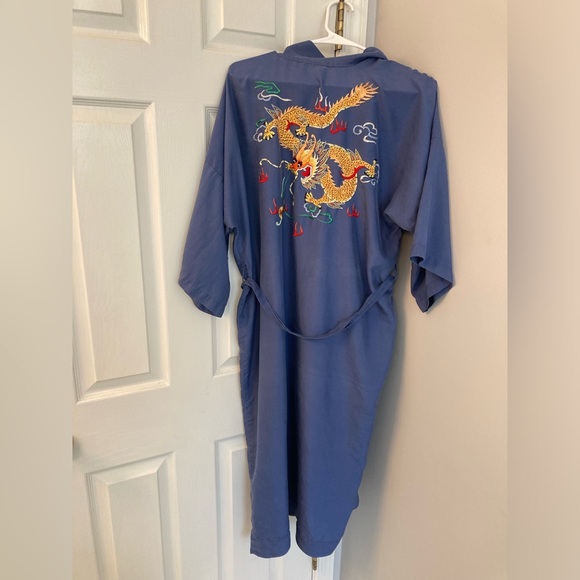 pearls Other - Vintage silk blue kimono robe with hand embroidered dragon and pocket designs M